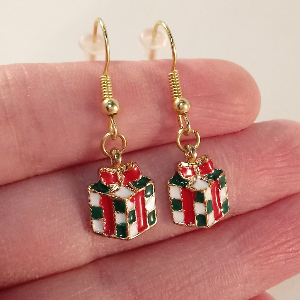 New Christmas Gift Box Earrings Ribbons Bows Dangle Holiday Festive Simple Chic 18$